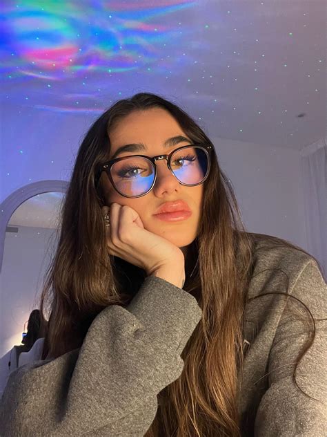 Lola Lolita (@lolalolita) • Instagram photos and videos.